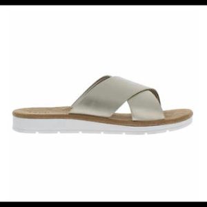 Izod Alyssa Strap- women’s Gold sandals